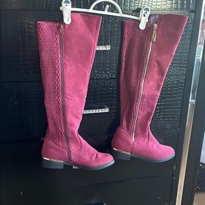 Fashion Nova Burgundy Over the Knee Boots with Streamlined Design NWNT